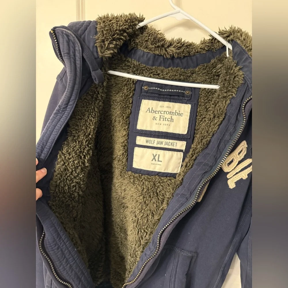 Vintage Abercrombie & Fitch 2000s Wolf Jaw Navy Faux Fur Lined Hooded Jacket XL - Picture 4 of 5